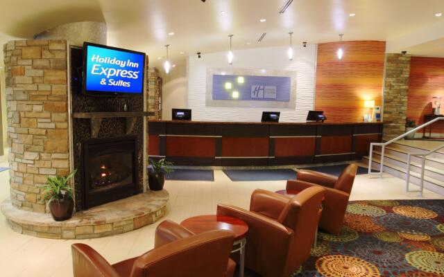 Holiday Inn Express & Suites Pittsburgh West - Greentree, an IHG Hotel