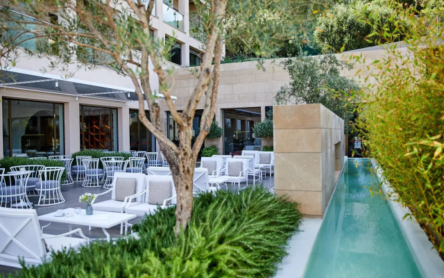 MarBella, Mar-Bella Collection Hotel