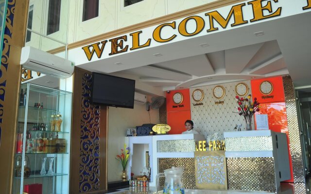 Lee Park Hotel