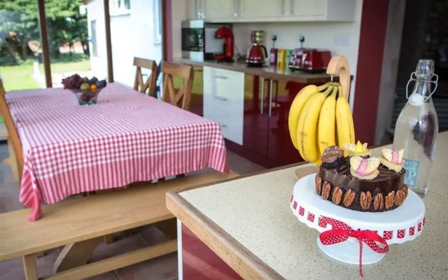 Glan Llyn Guest House