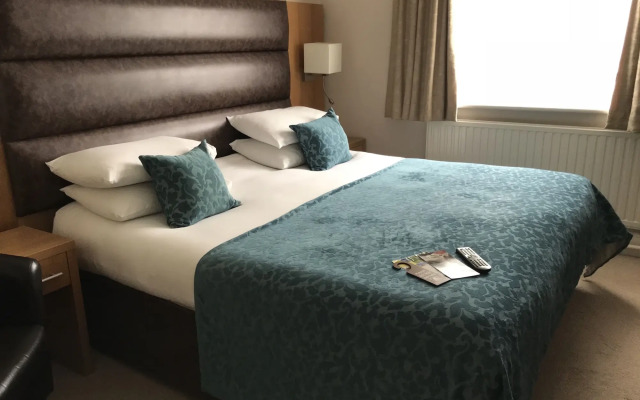 The Links Country Park Hotel