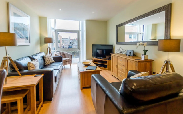 City Centre Skeldergate 2 Bed Apartment with Parking