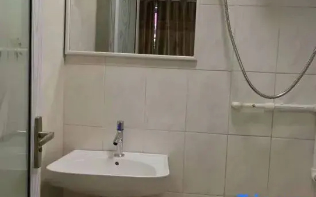Beihai Longchang Hotel (Old Street)