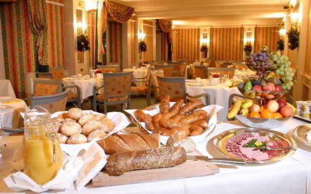 Hotel Alpina