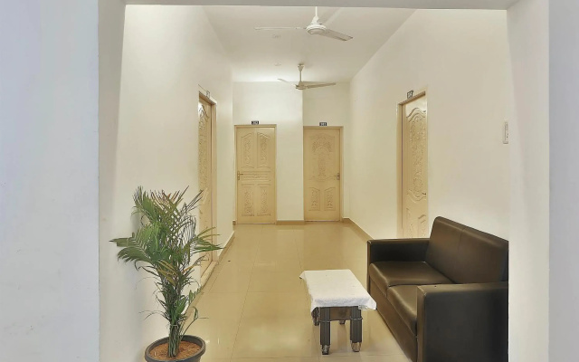 OYO 5328 Elite Residency