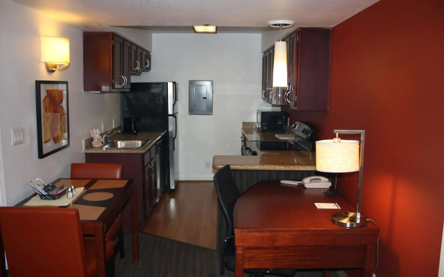 SenS Suites Livermore, SureStay Collection by Best Western