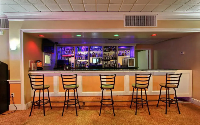 Quality Inn Richmond Hill - Savannah I-95