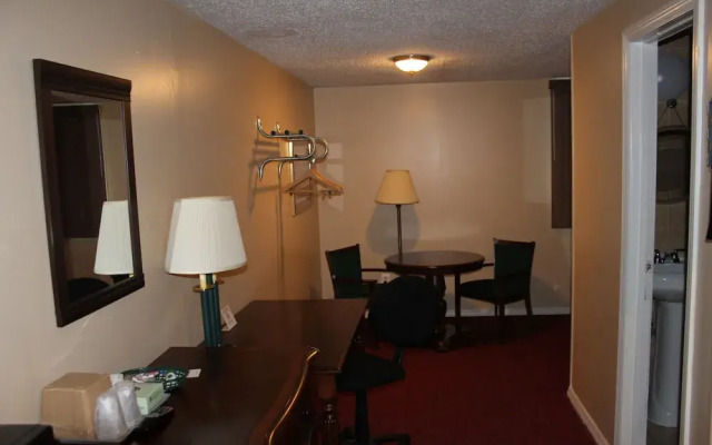 Budget Inn of Massapequa