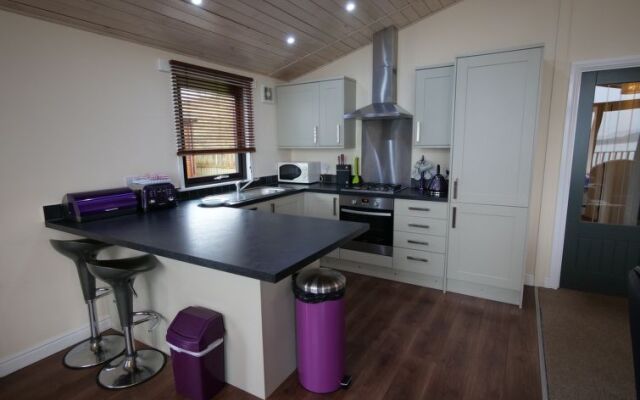 Chalet Loch Leven Lodge