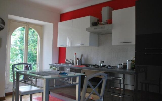 B&B Alice in wonderland