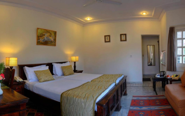 Tiger Den Resort