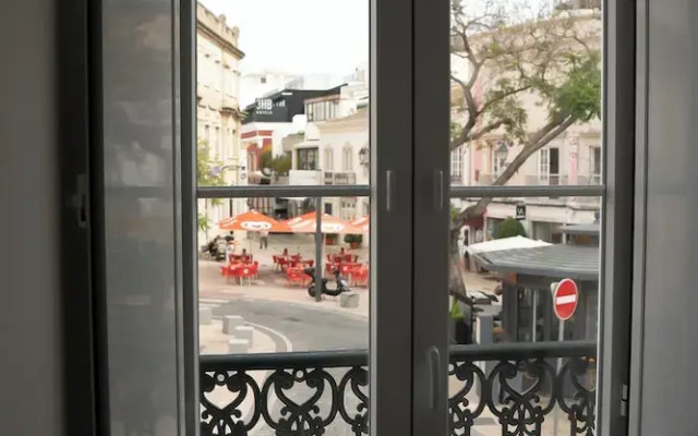 Guest House Jacarandá Faro