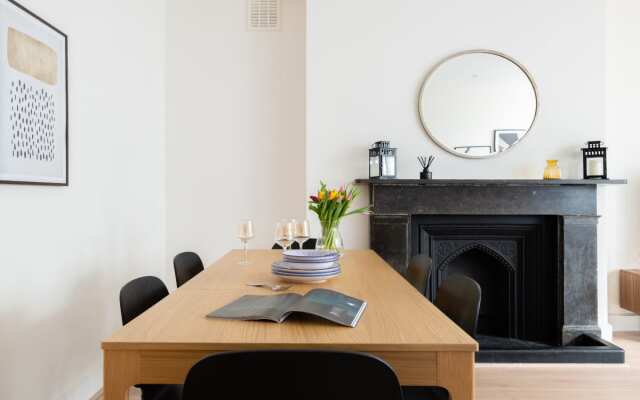 The Chelsea Arms - Bright 3BDR with Garden & Private Parking