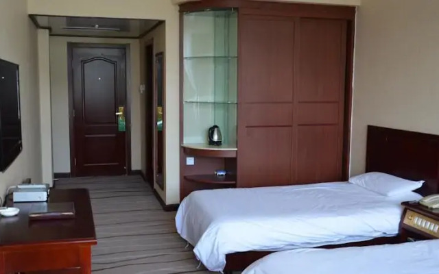 University Academic Exchange Hotel - Qingdao