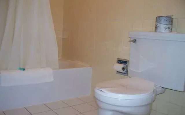 Downtown Xenion Motel