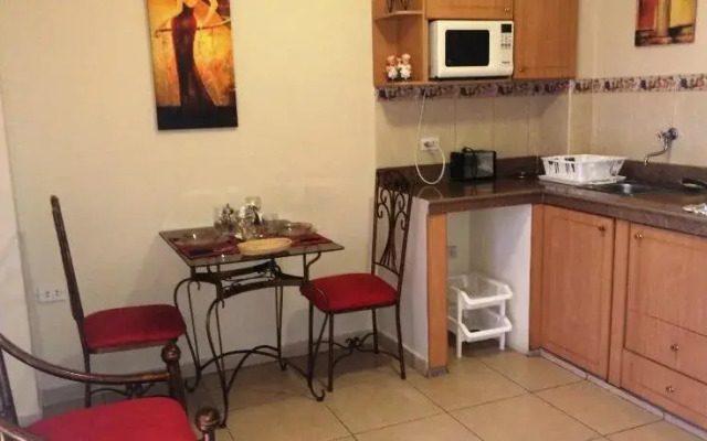 El Patio Suites I