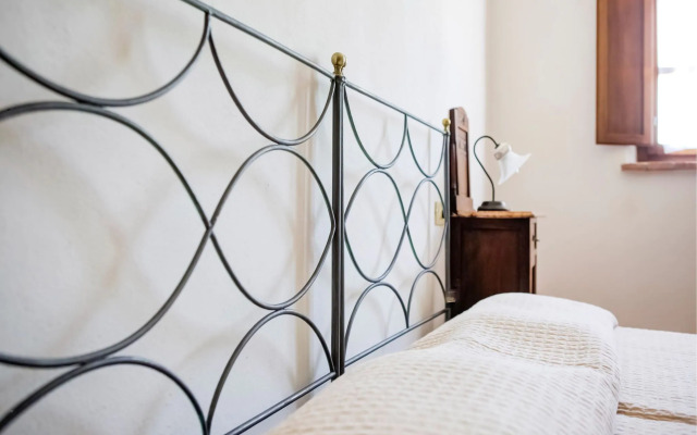 Typical Tuscan farmhouse with swimming pool and A/C