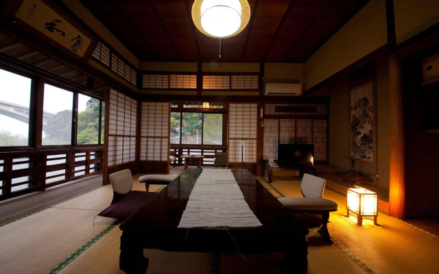 Okamotoya Ryokan