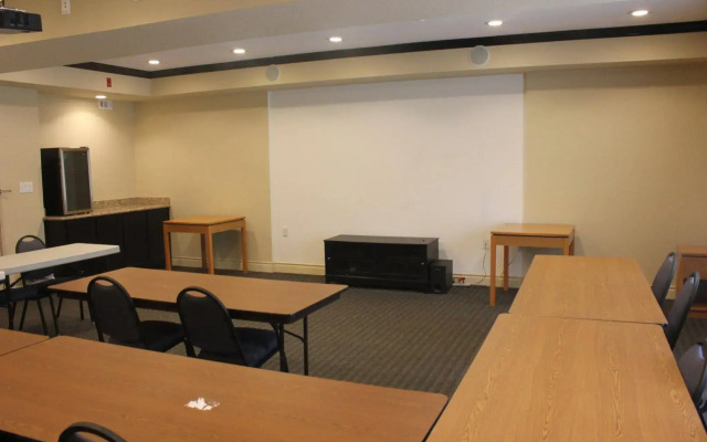 Holiday Inn Express Hotel & Suites Columbus