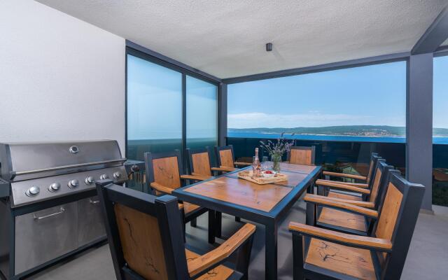 Twins III in Crikvenica