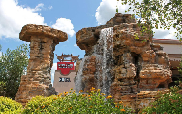 Ho-Chunk Casino Hotel - Wisconsin Dells