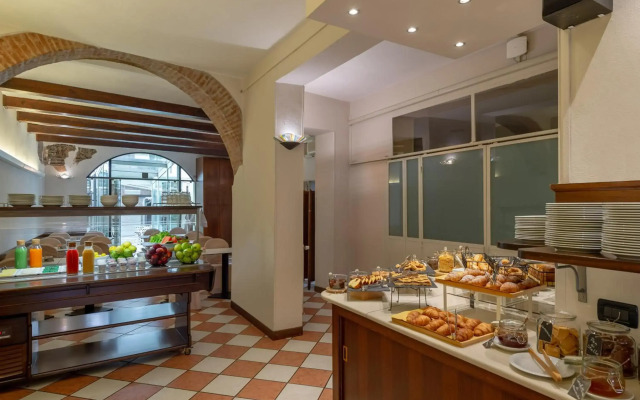 Hotel Antica Dimora , Mantegna Hotels