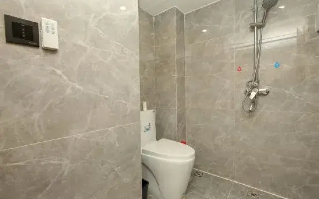 Lianger Hotel (Kunming Wuyue Plaza)