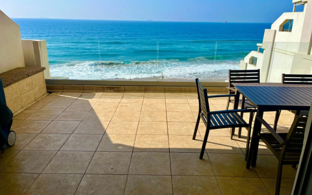 503 Marbella Beachfront Apartment