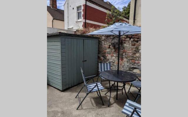 The Bay Apartment - 10 Mins from WMC