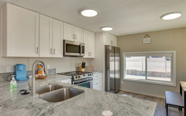 Riverfront Bullhead City Home, Near Casinos