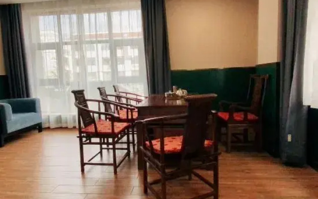 James Joyce Coffetel (Burqin Youyifeng Road)