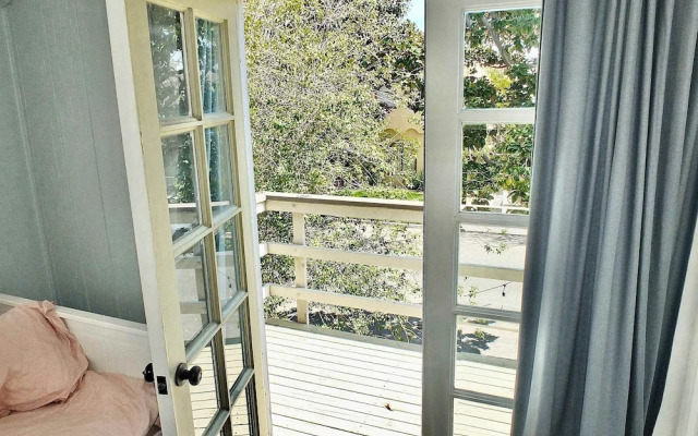 Park Avenue Beach Paradise Chic & Secluded 4 BDR