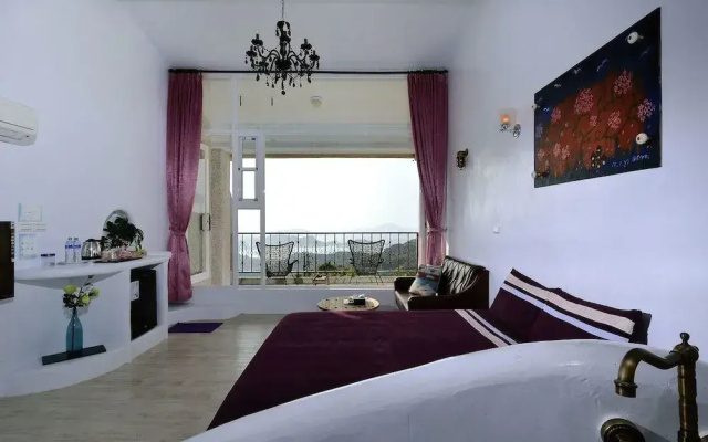 Sunnyroom