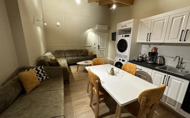 Arial Penthouse Suites