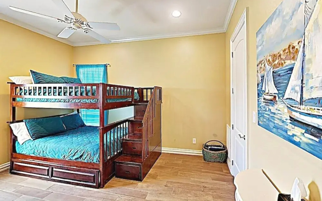 4121 West Bayside Way Home
