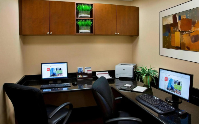 Residence Inn by Marriott Toronto Downtown / Entertainment District