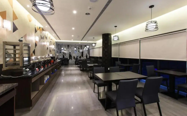 Chen He Spa Motel