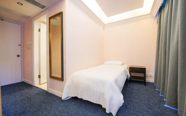 Warwick Hotel