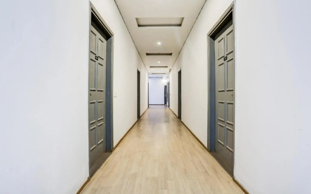 Oyo Townhouse 279 Sector 23 Rohini