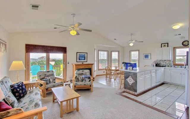 4055 - Seascape First Tee