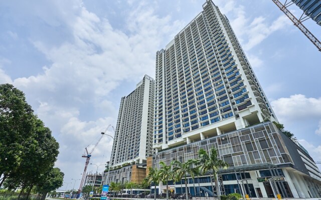 Oyo Home 89316 Special Studio Setia Alam Trefoil