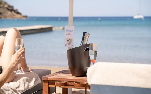 Aegeon Beach Hotel