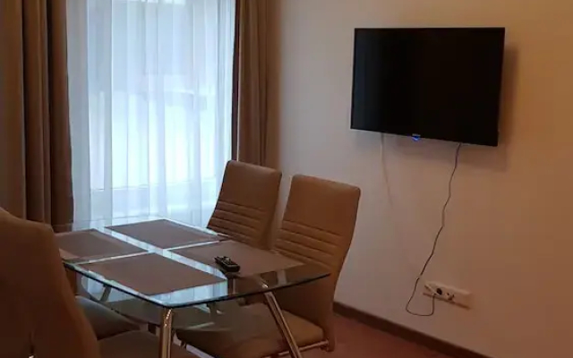 Black Pearl Apartments