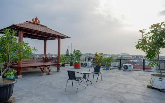 RedDoorz near Jalan Adi Sucipto Solo