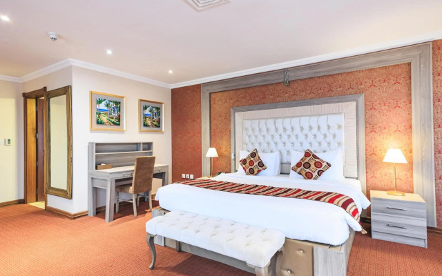 Sapphire Plaza Hotel