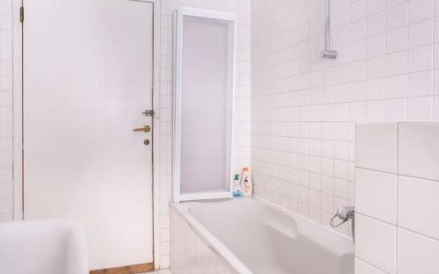 Nouvelle Vague Apartment