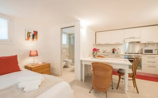 Sweet Studio IN GIARDINO