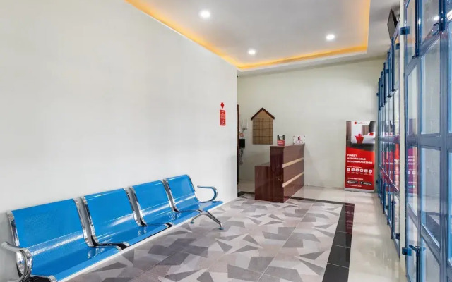RedDoorz near Medan Amplas