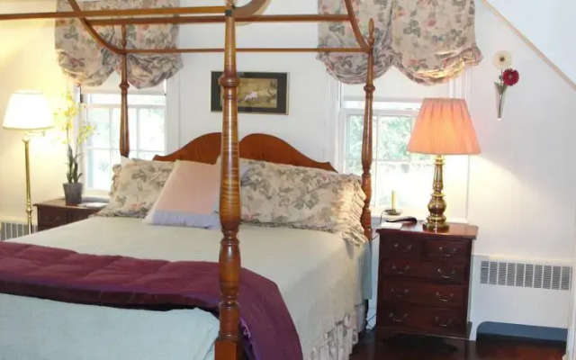 Fox Pond Bed and Breakfast