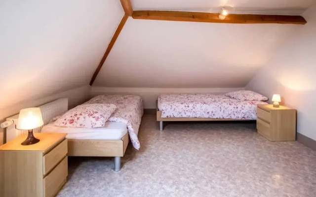 Farmhouse With Hills in Comines-warneton